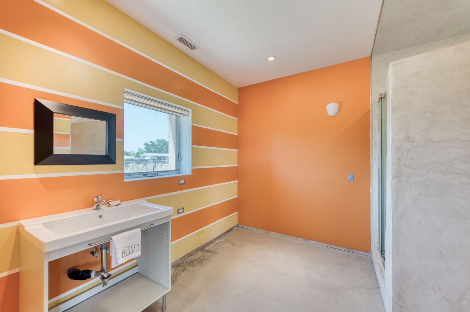 5189 E Copper Ave, Clovis, CA 93619