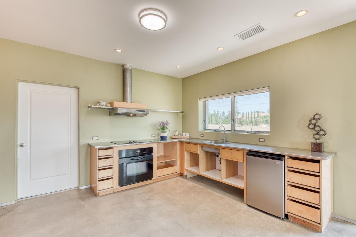 5189 E Copper Ave, Clovis, CA 93619