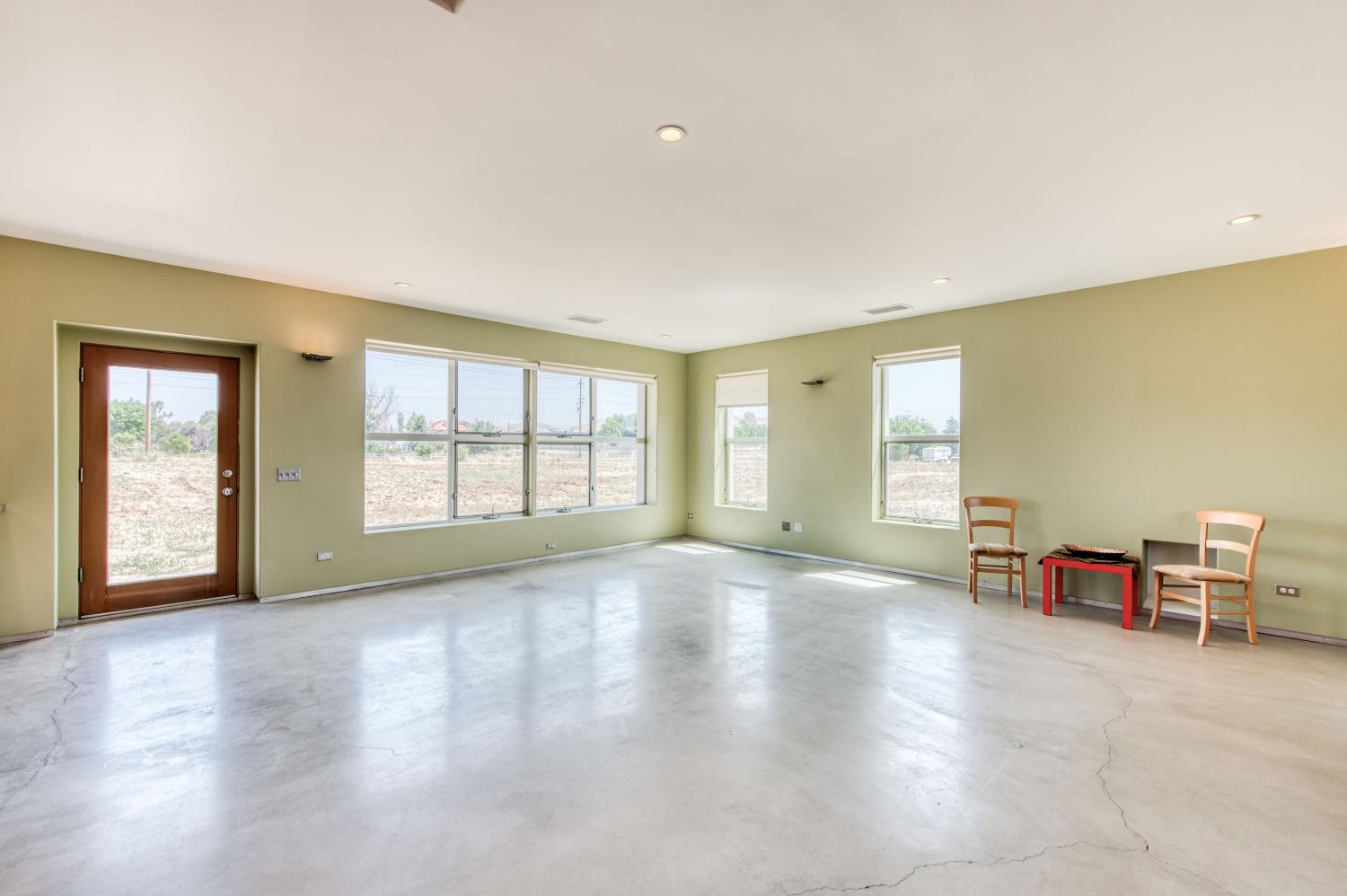 5189 E Copper Ave, Clovis, CA 93619