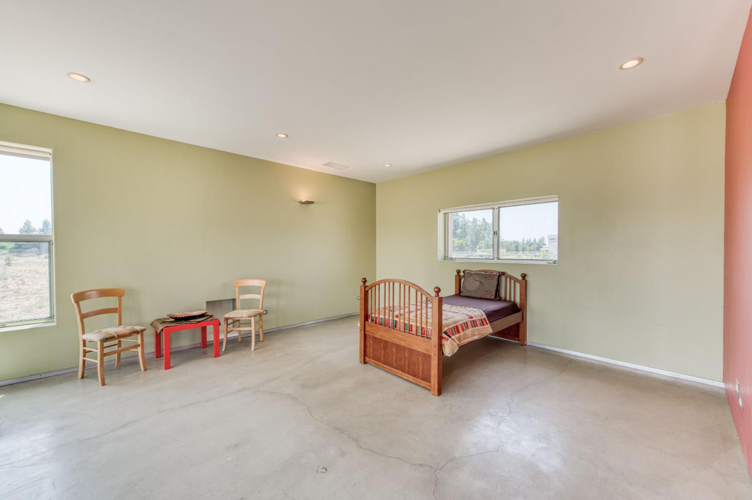 5189 E Copper Ave, Clovis, CA 93619