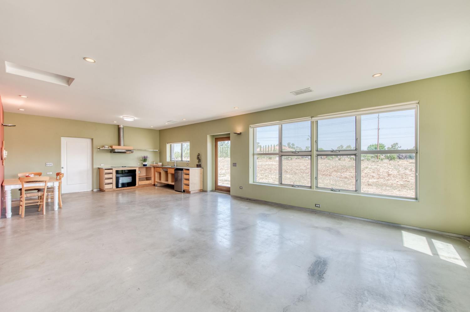 5189 E Copper Ave, Clovis, CA 93619