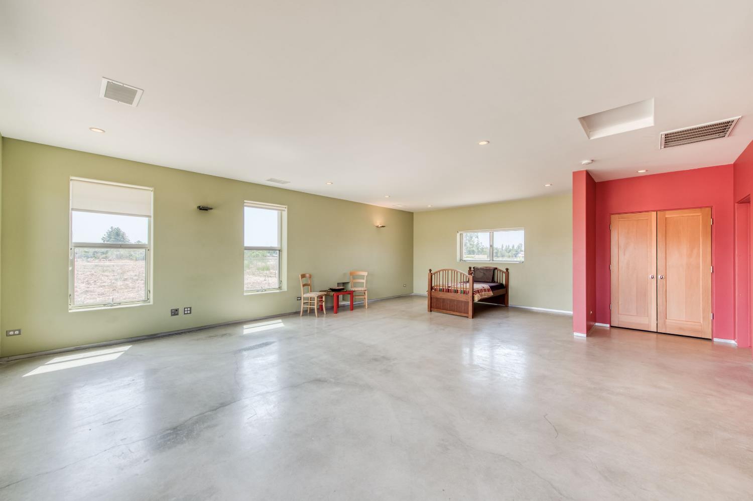 5189 E Copper Ave, Clovis, CA 93619