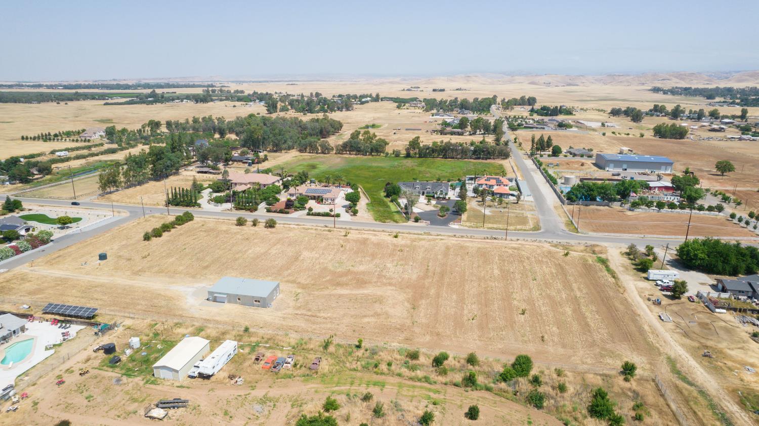 5189 E Copper Ave, Clovis, CA 93619