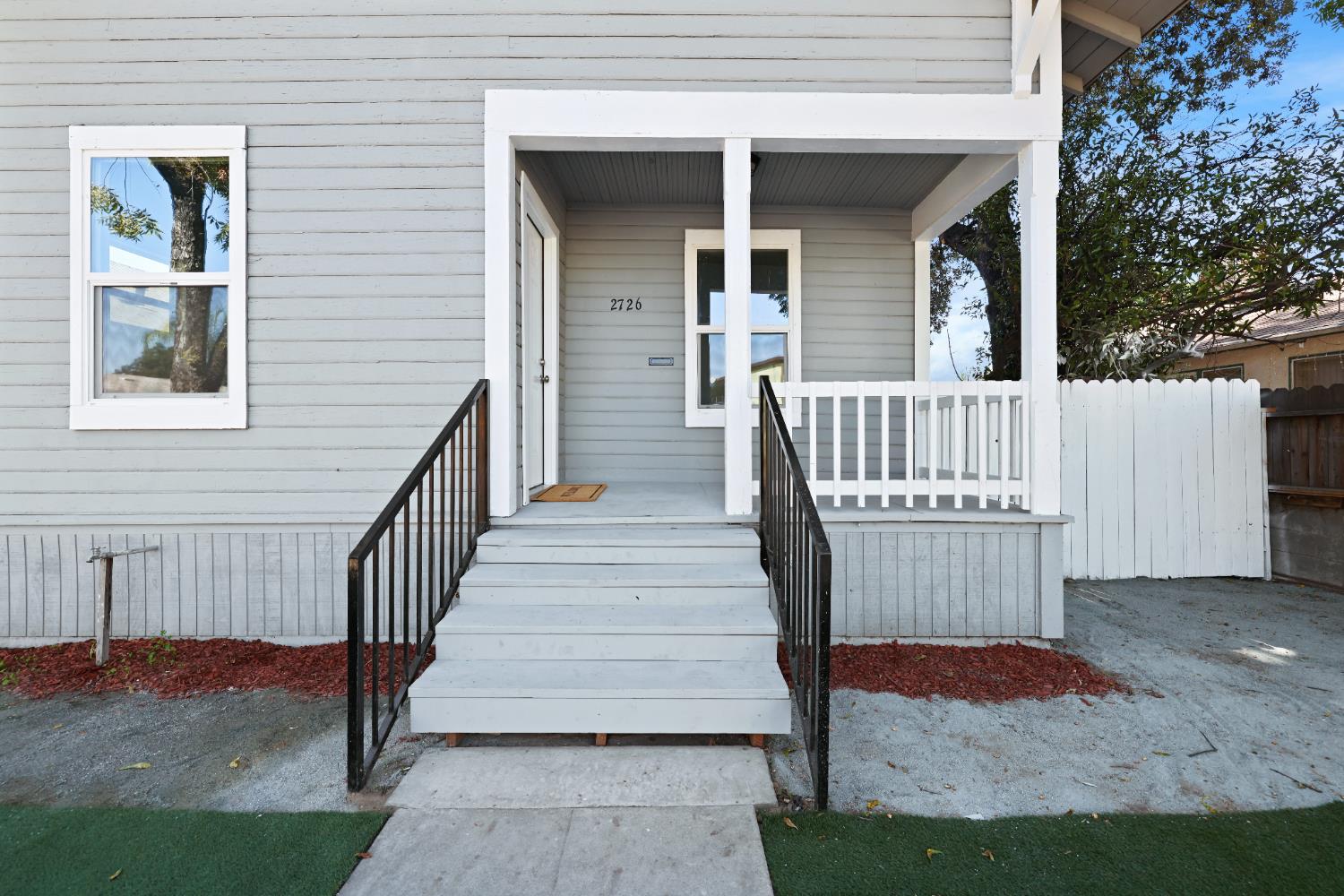 2726 E Washington Ave, Fresno, CA 93701