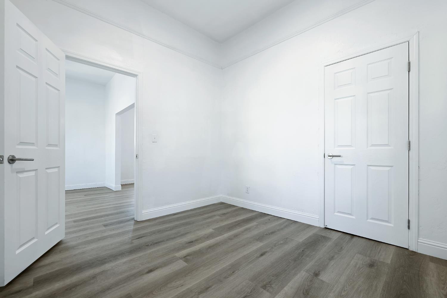 2726 E Washington Ave, Fresno, CA 93701