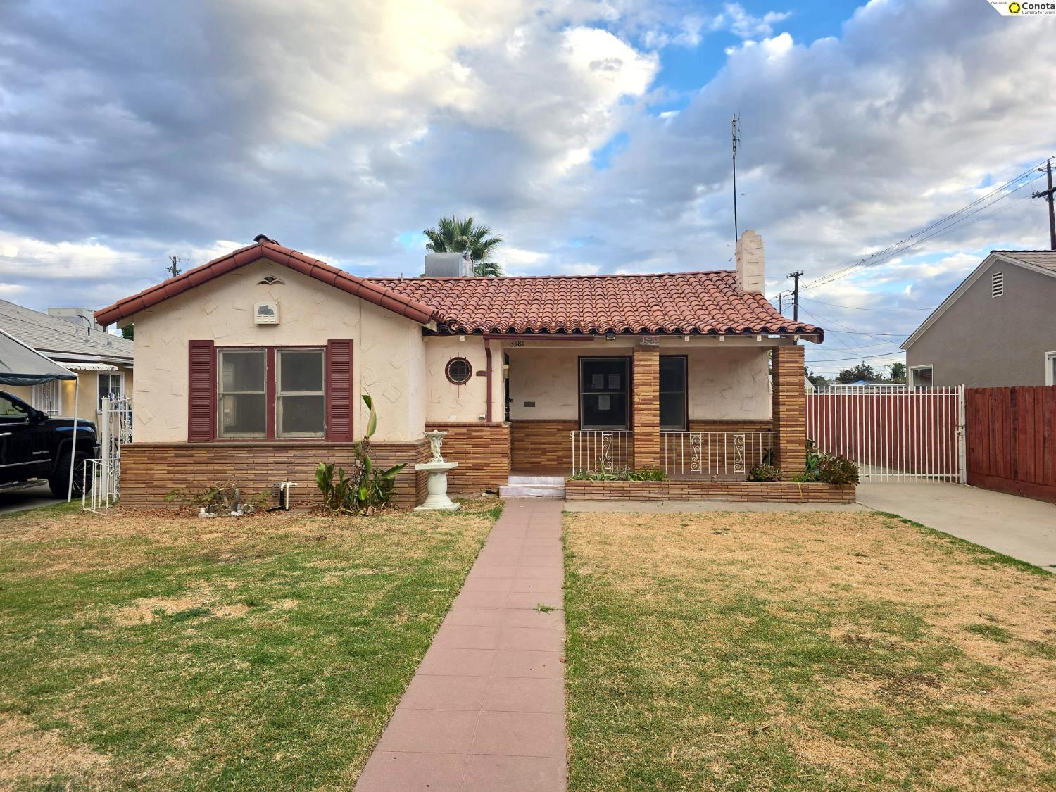 3581 E Alta Ave, Fresno, CA 93702