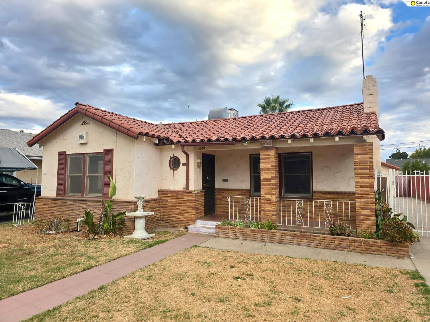 3581 E Alta Ave, Fresno, CA 93702