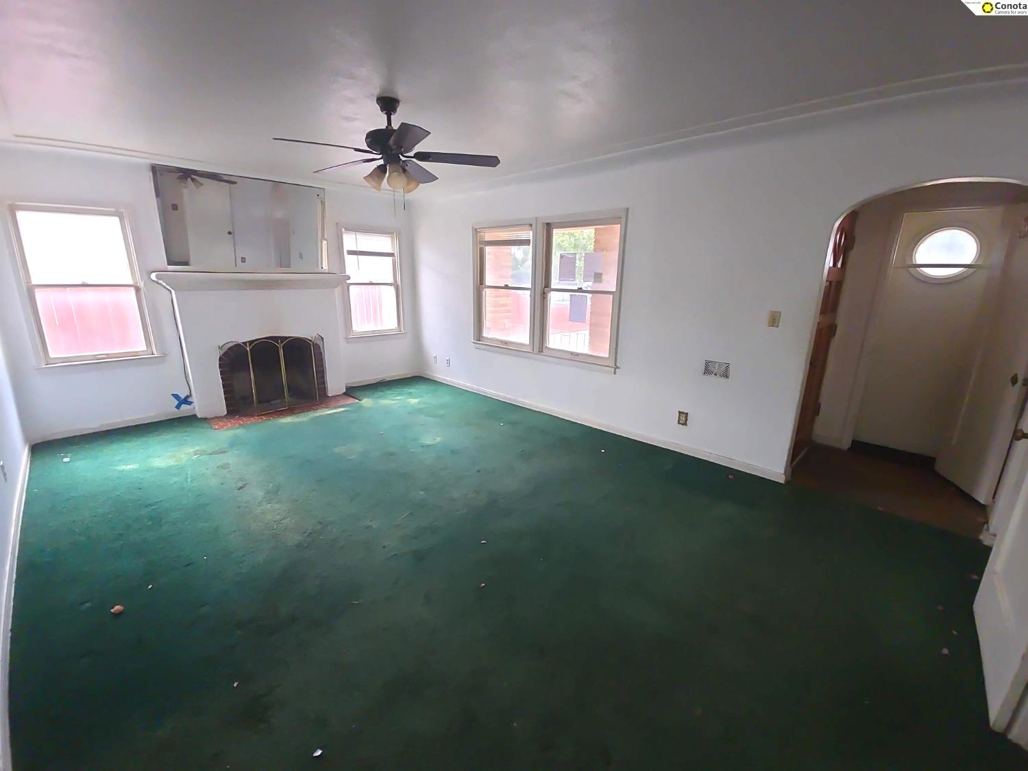 3581 E Alta Ave, Fresno, CA 93702
