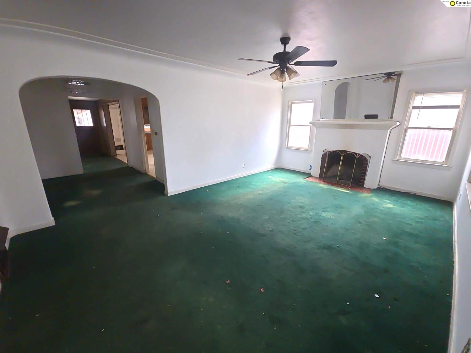 3581 E Alta Ave, Fresno, CA 93702