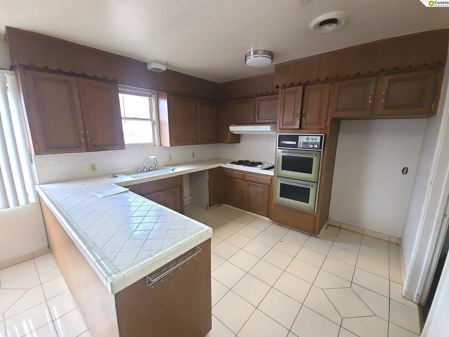 3581 E Alta Ave, Fresno, CA 93702