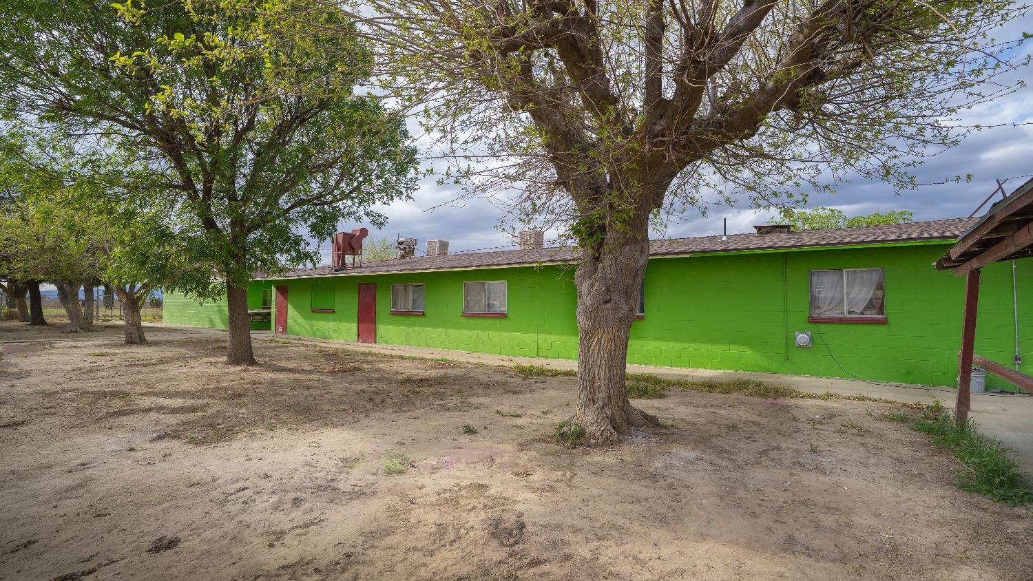 35976 S Siskiyou Ave, Huron, CA 93234