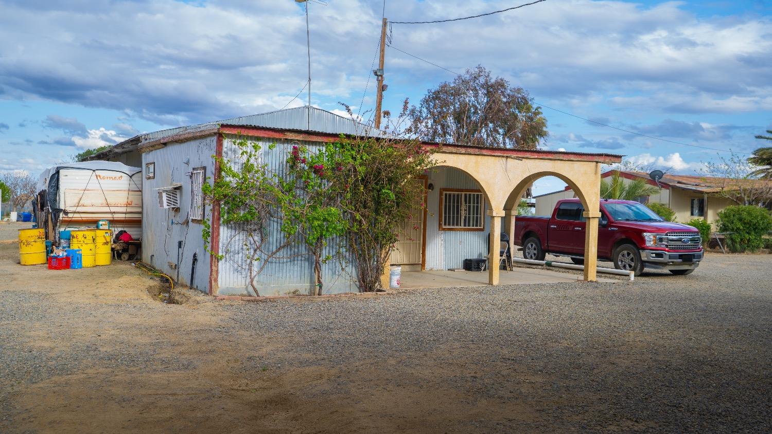 35976 S Siskiyou Ave, Huron, CA 93234