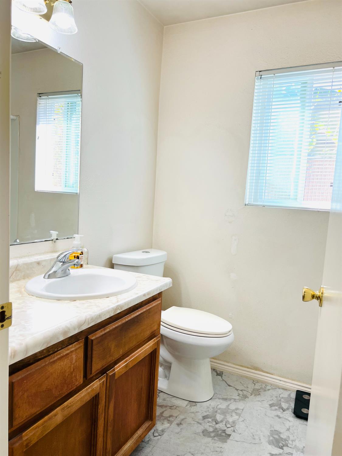 2586 S Habitat Ave, Fresno, CA 93706
