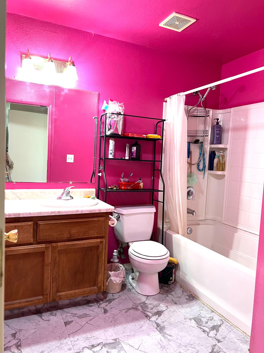 2586 S Habitat Ave, Fresno, CA 93706