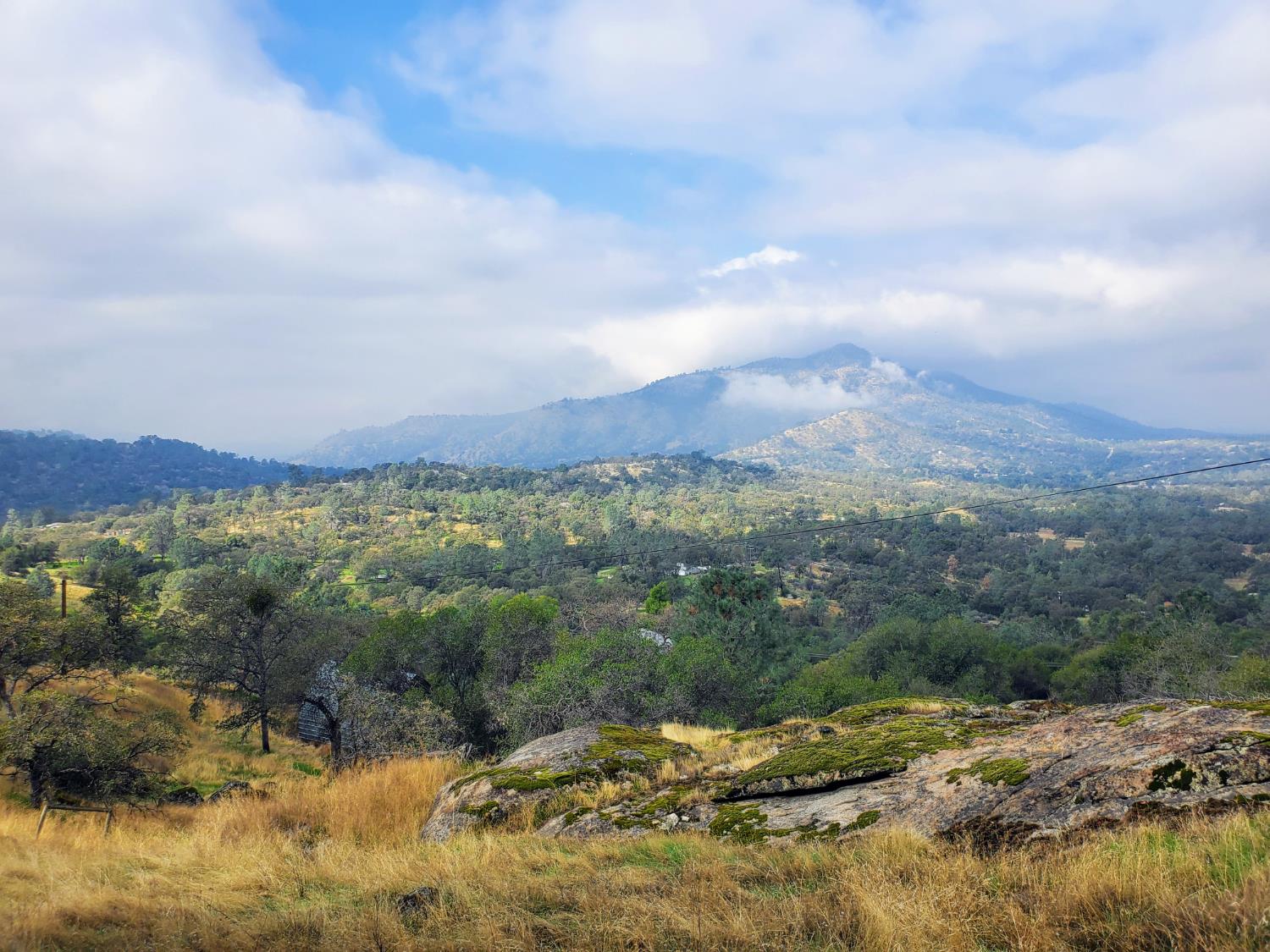 28666 Quail Springs Ln, Tollhouse, CA 93667