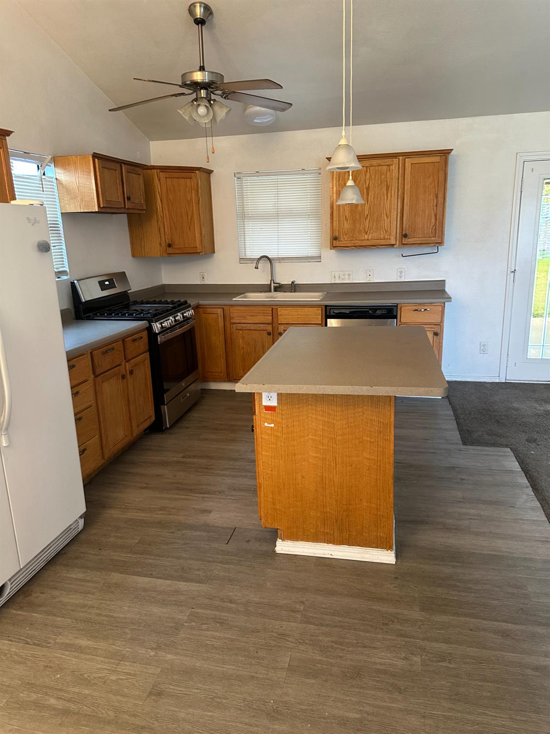 2316 E Norwich Ave, Fresno, CA 93726