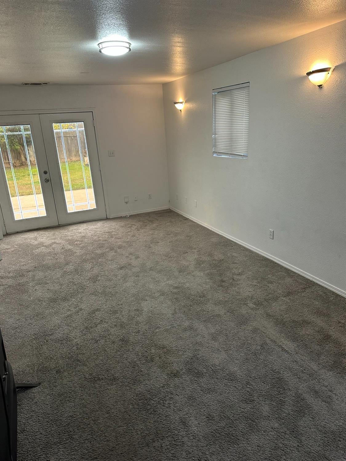 2316 E Norwich Ave, Fresno, CA 93726