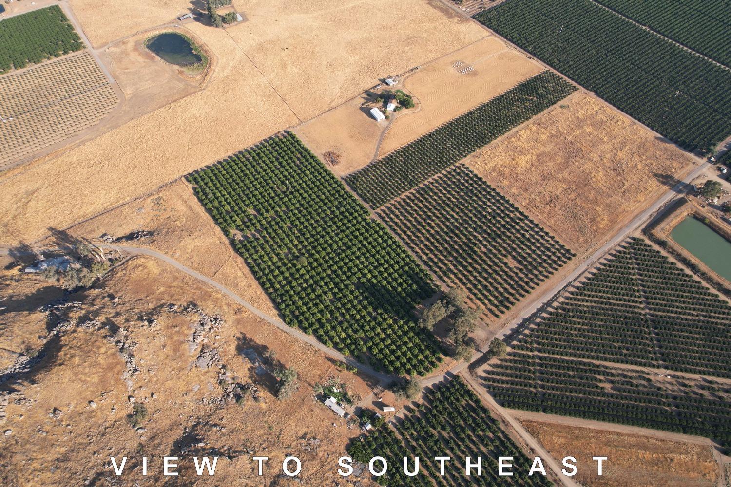 3363 S Anchor Ave, Orange Cove, CA 93646