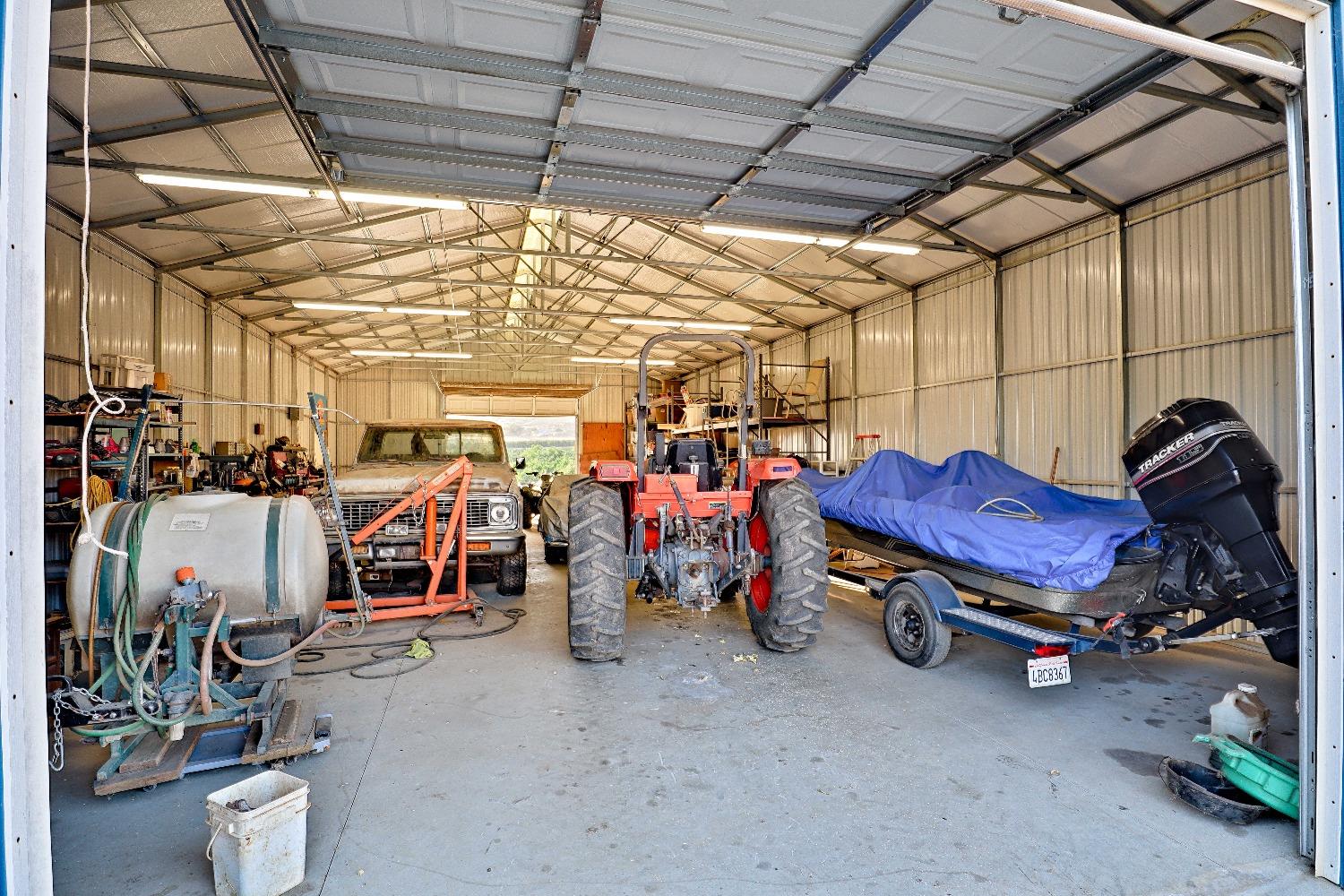 3363 S Anchor Ave, Orange Cove, CA 93646