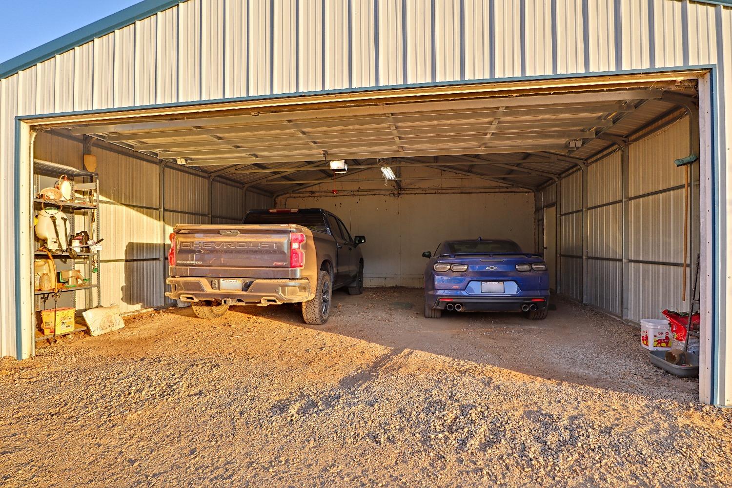 3363 S Anchor Ave, Orange Cove, CA 93646