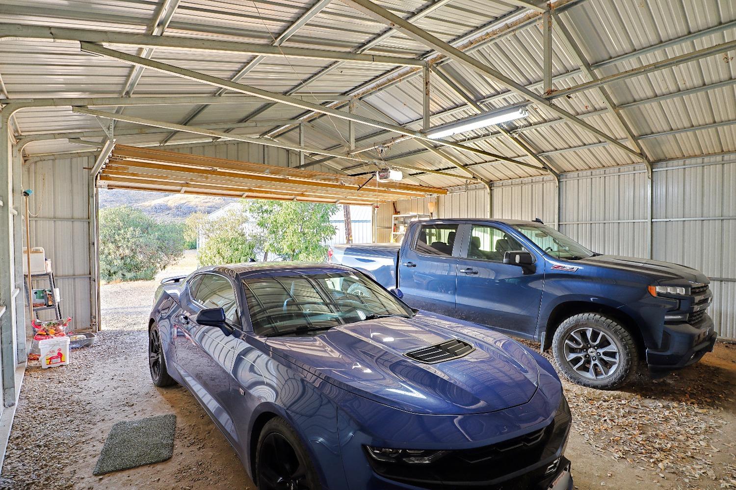 3363 S Anchor Ave, Orange Cove, CA 93646