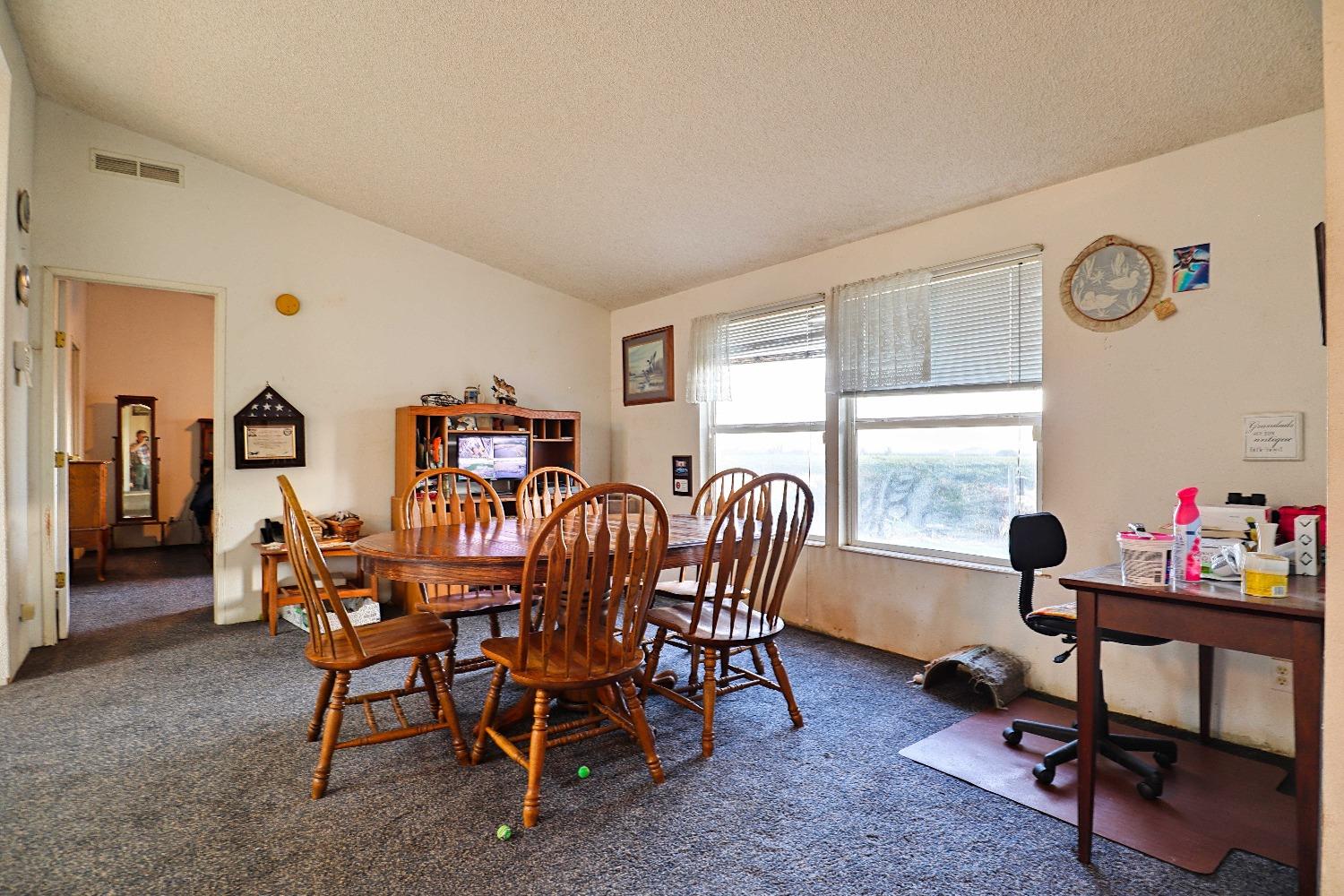 3363 S Anchor Ave, Orange Cove, CA 93646