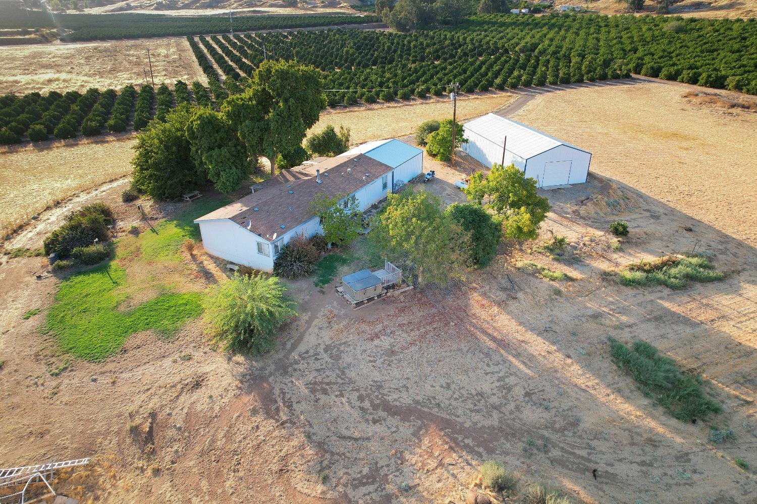 3363 S Anchor Ave, Orange Cove, CA 93646