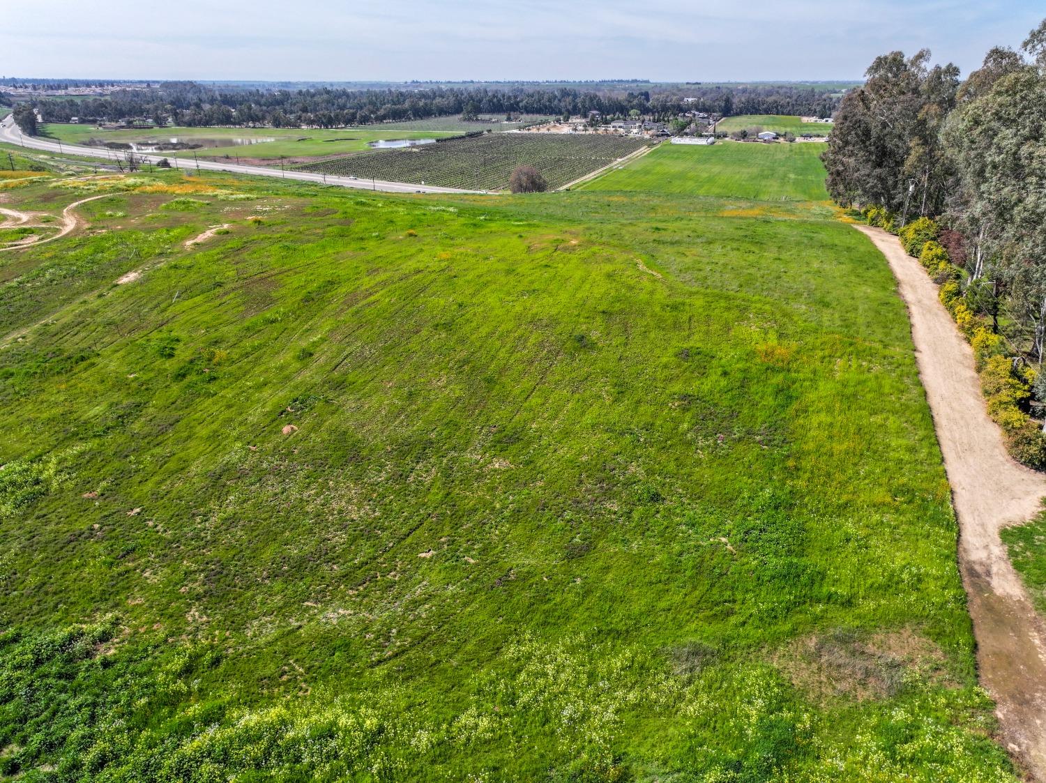 0 00 N Willow Bluff, Clovis, CA 93619