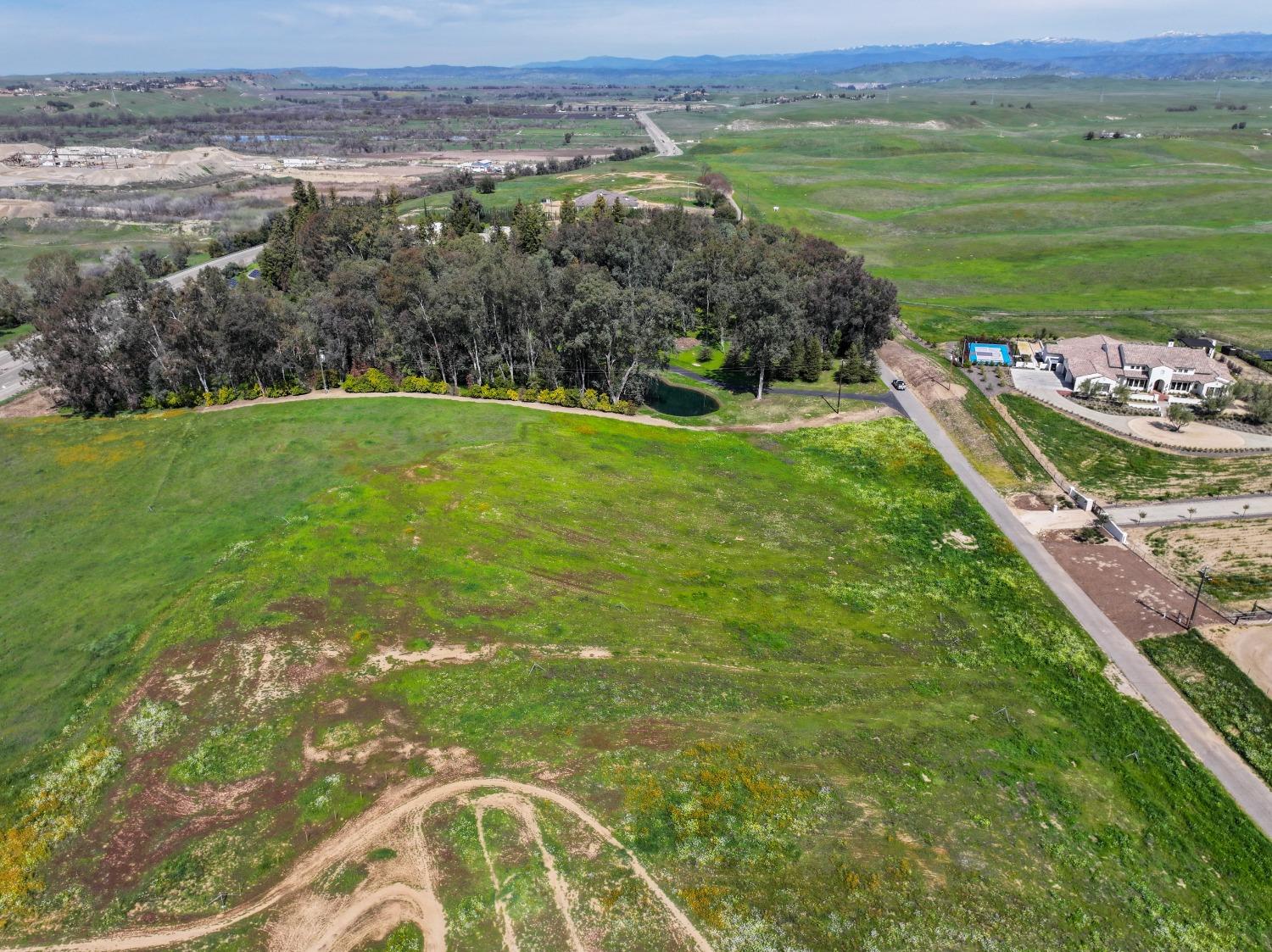 0 00 N Willow Bluff, Clovis, CA 93619