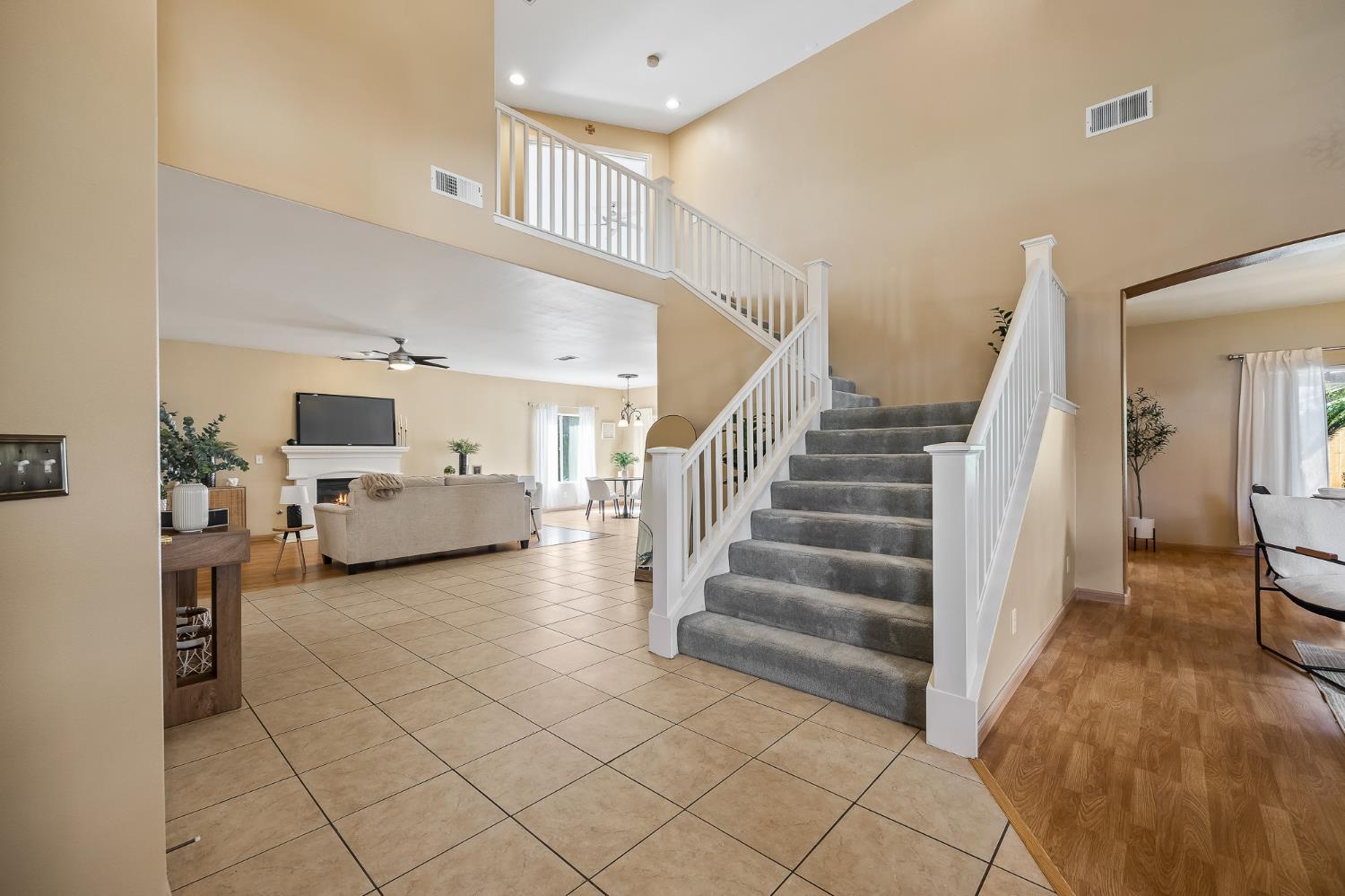 2722 Park Ave, Clovis, CA 93611