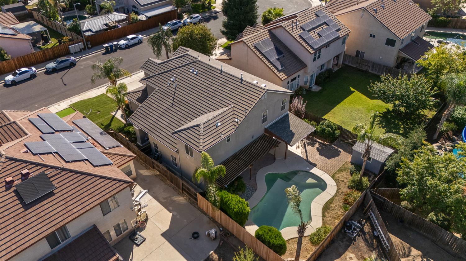 2722 Park Ave, Clovis, CA 93611