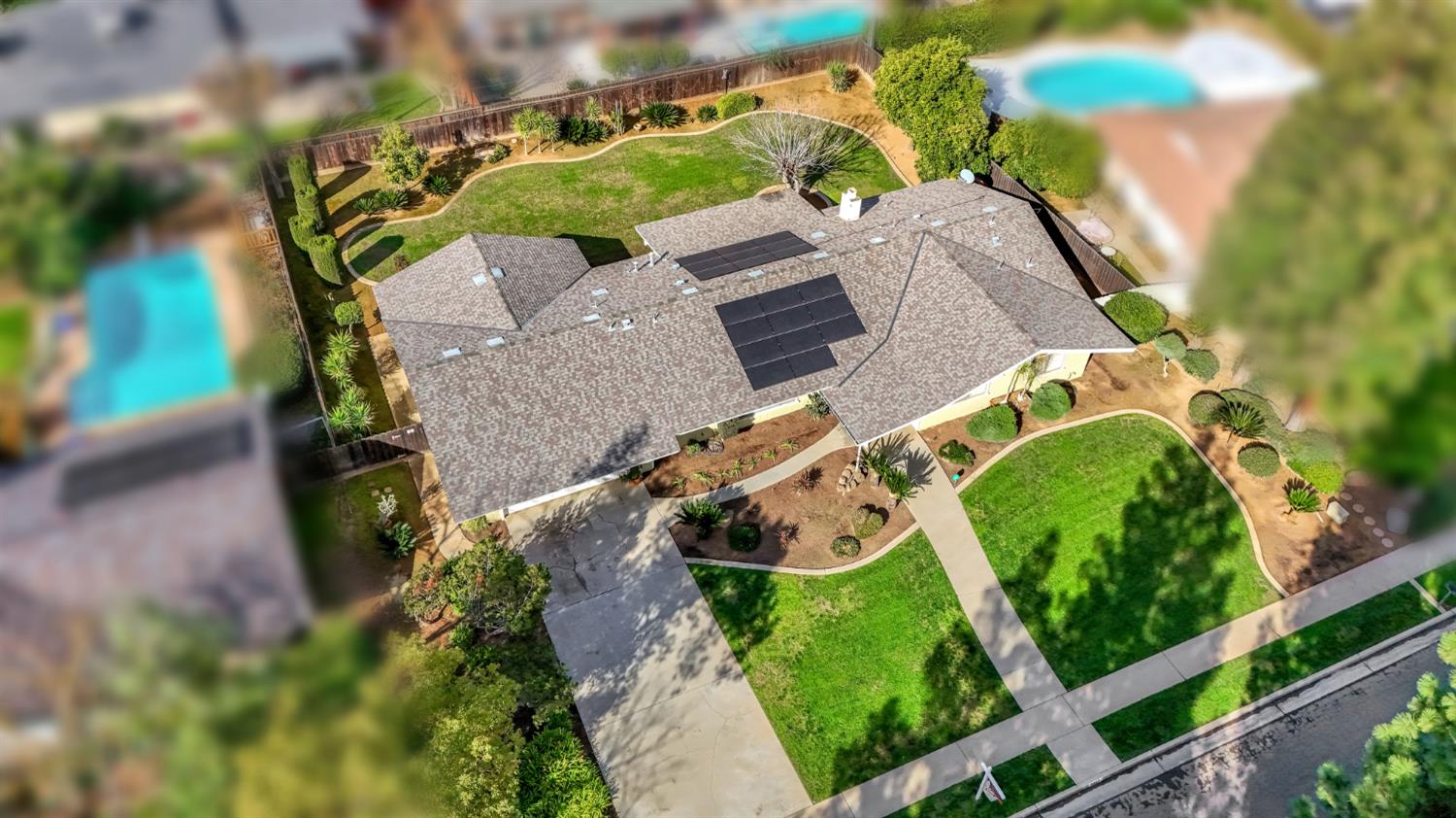 6067 N Teilman Ave, Fresno, CA 93711