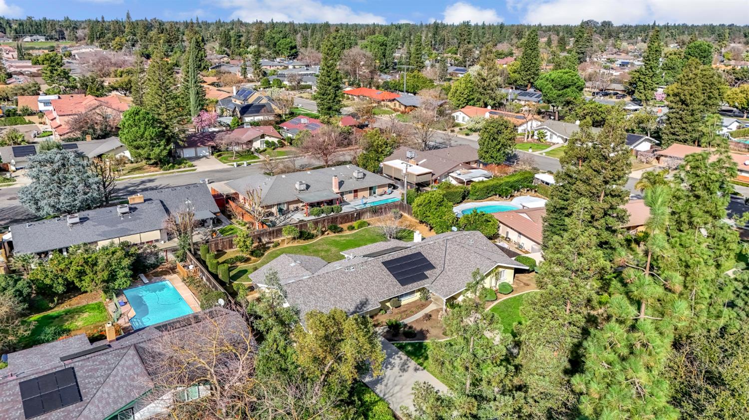 6067 N Teilman Ave, Fresno, CA 93711