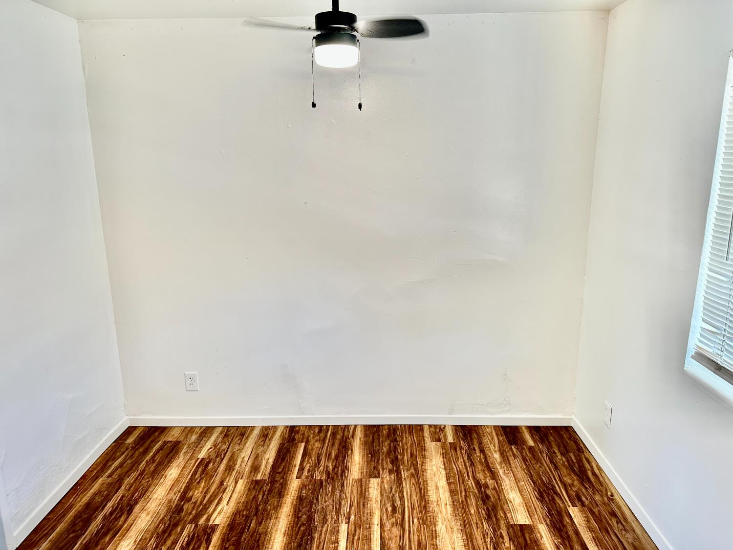 967 E Cleveland Ave, Porterville, CA 93257