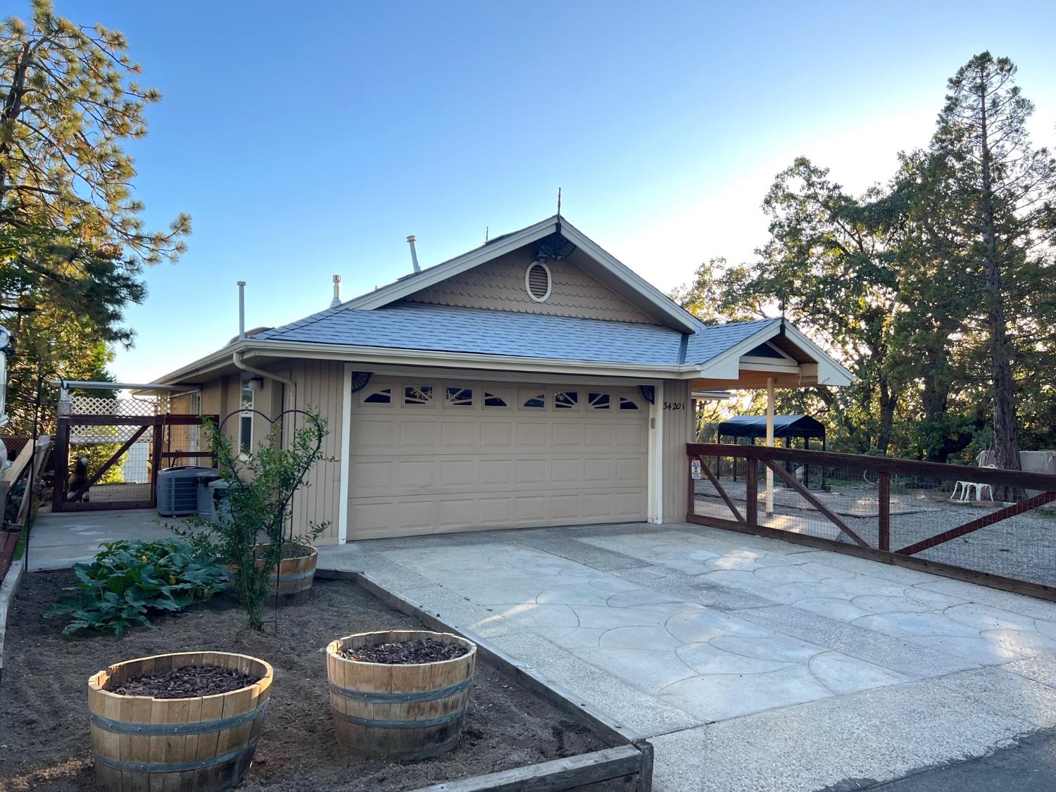34201 Natoma Rd, Auberry, CA 93602