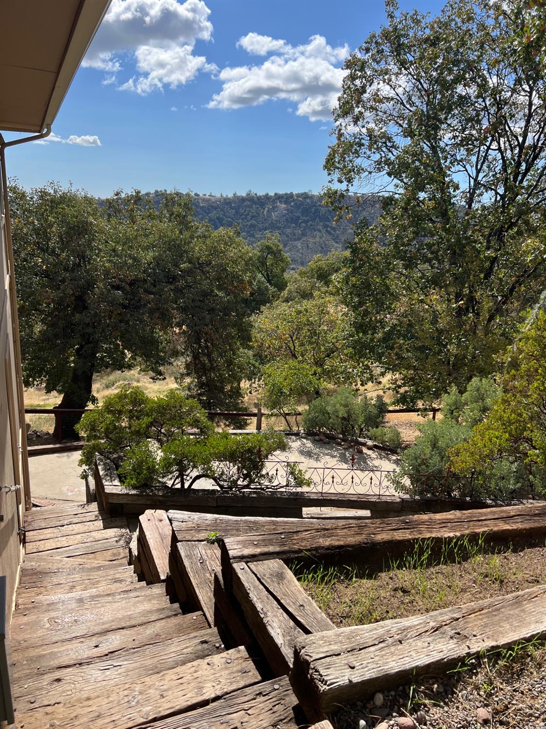 34201 Natoma Rd, Auberry, CA 93602