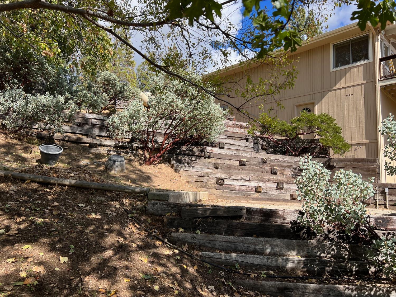 34201 Natoma Rd, Auberry, CA 93602