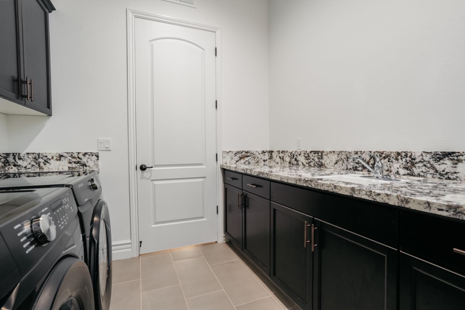 4200 Little Canyon Dr, Madera, CA 93636