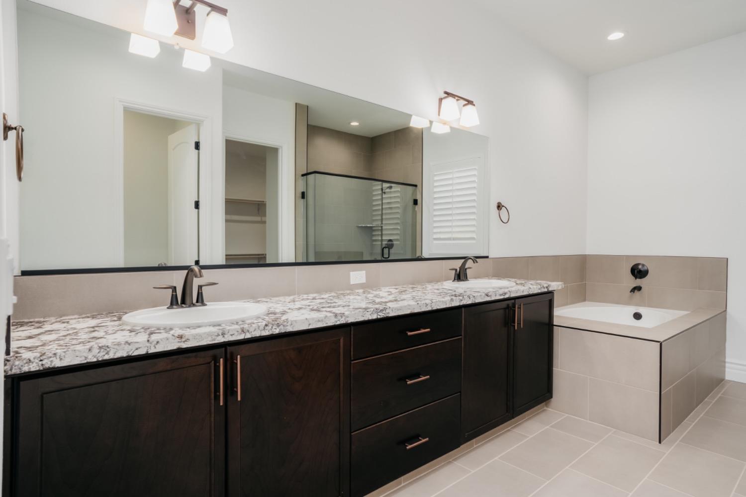 4200 Little Canyon Dr, Madera, CA 93636