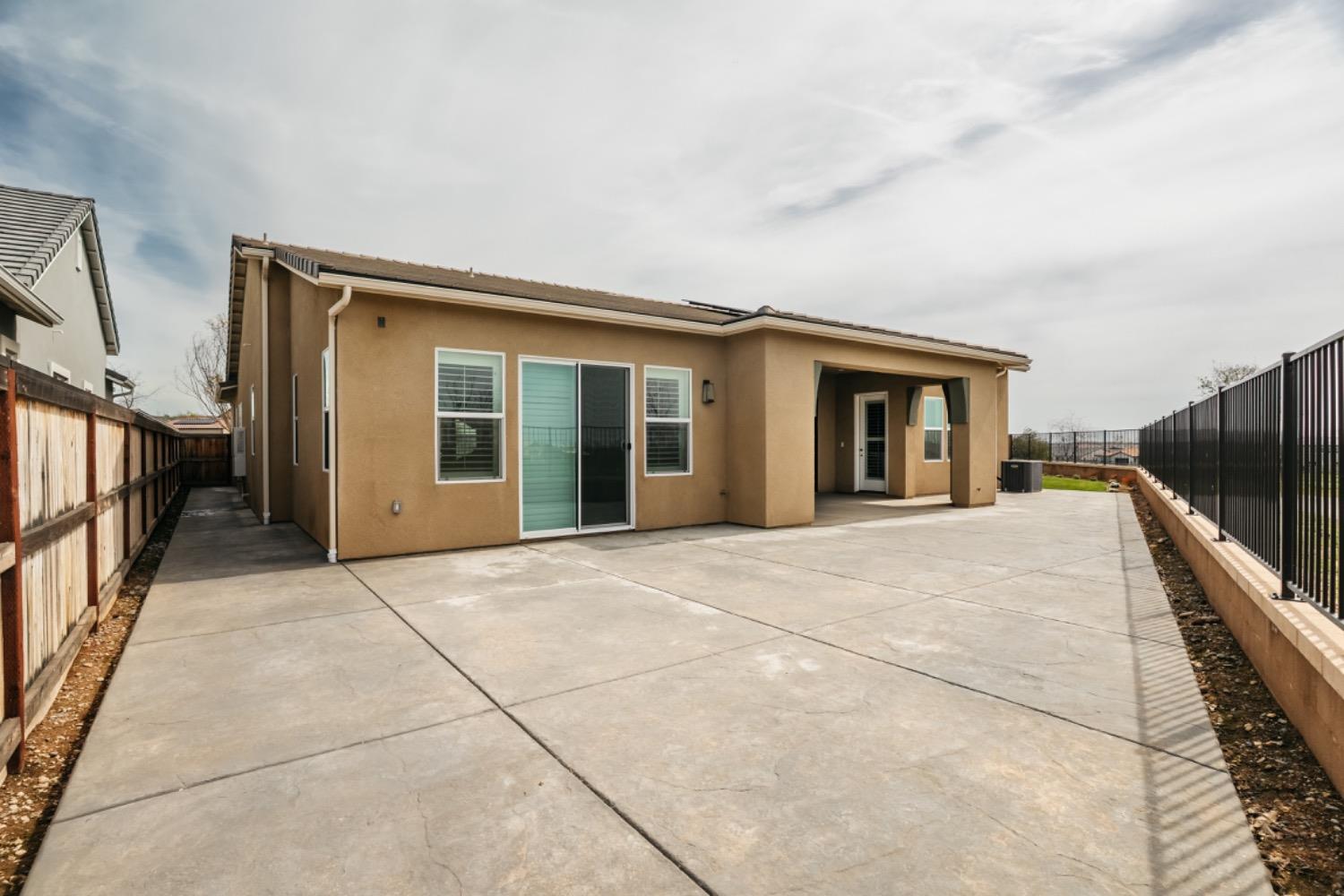 4200 Little Canyon Dr, Madera, CA 93636