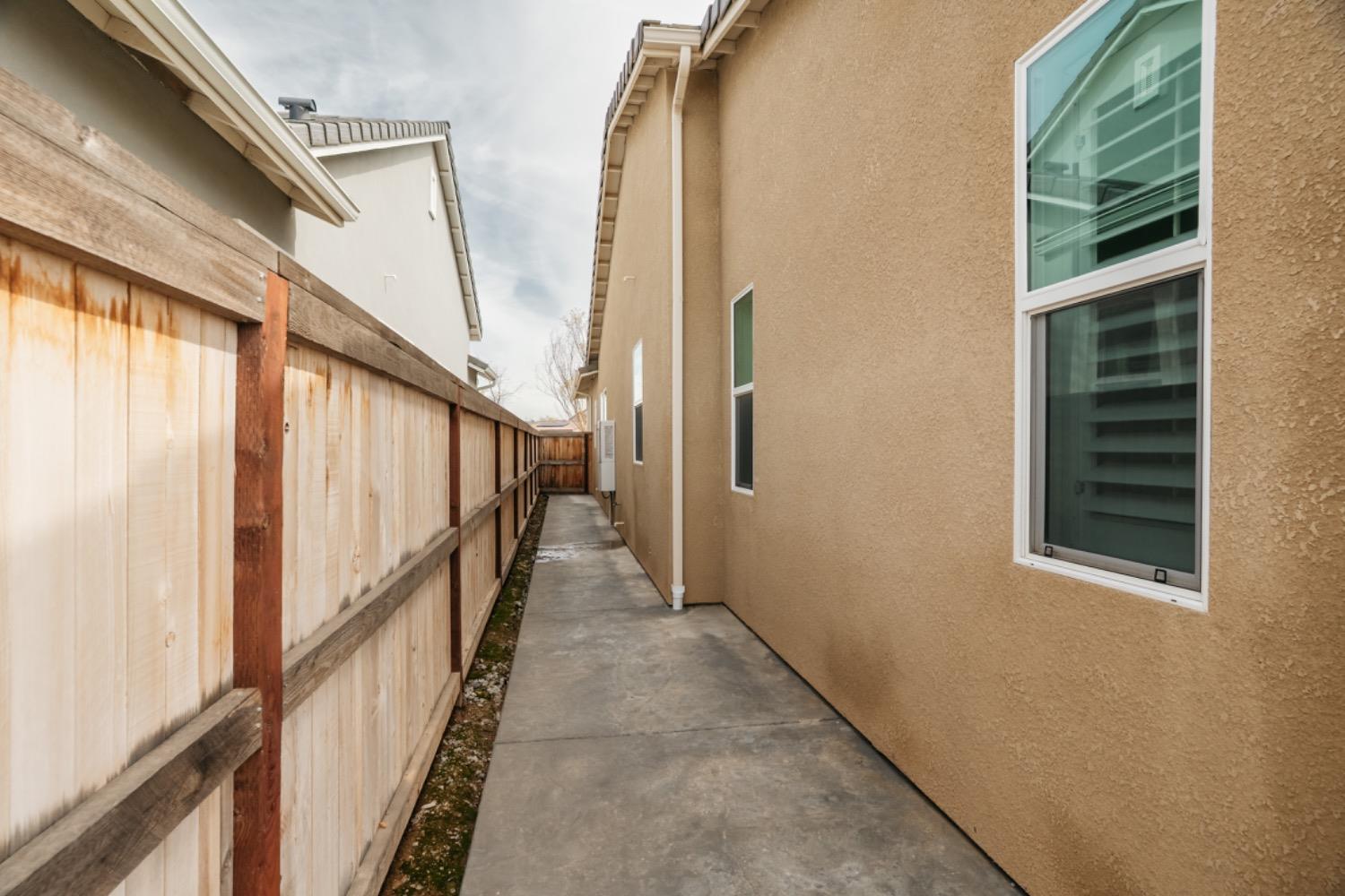 4200 Little Canyon Dr, Madera, CA 93636