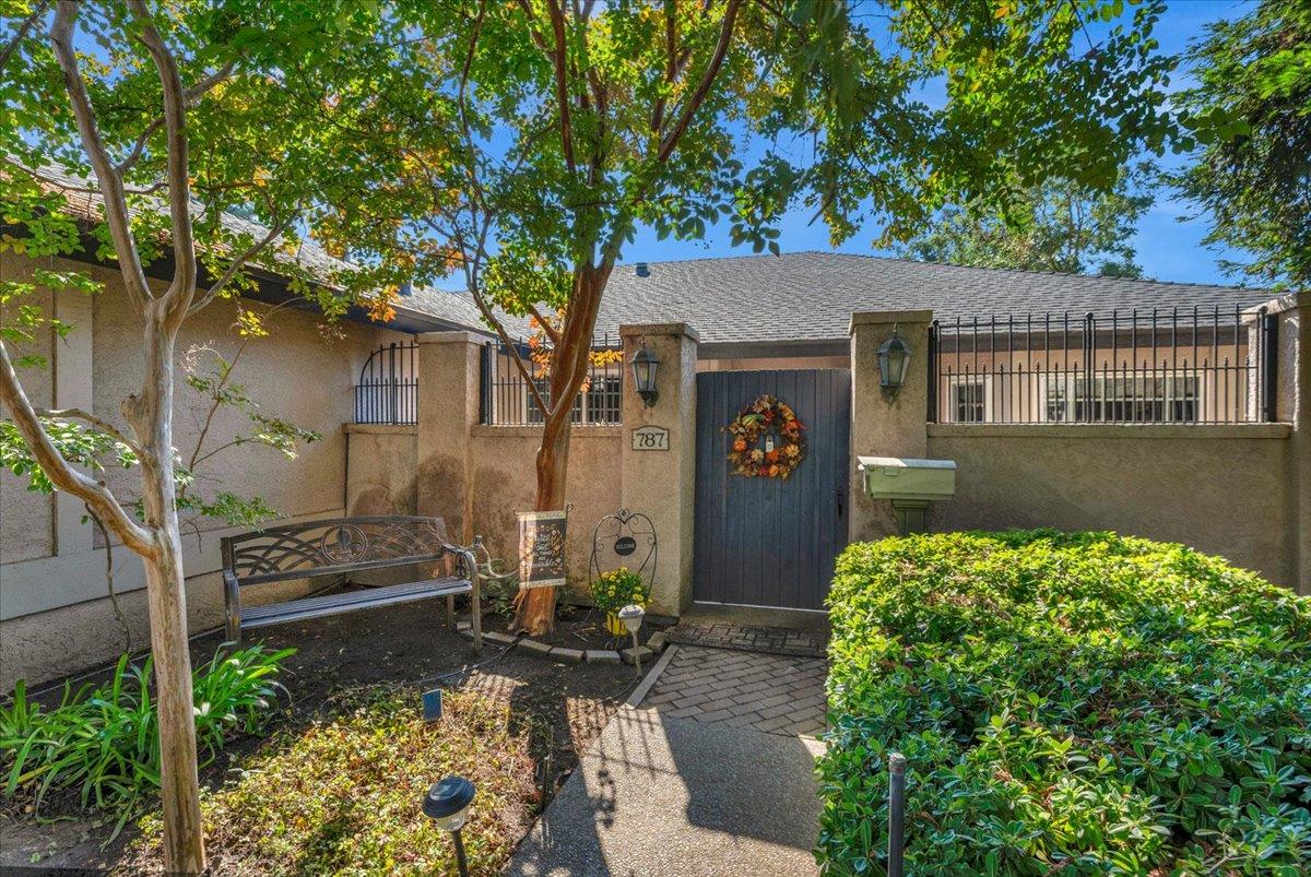 787 E Vermont Ave, Fresno, CA 93720