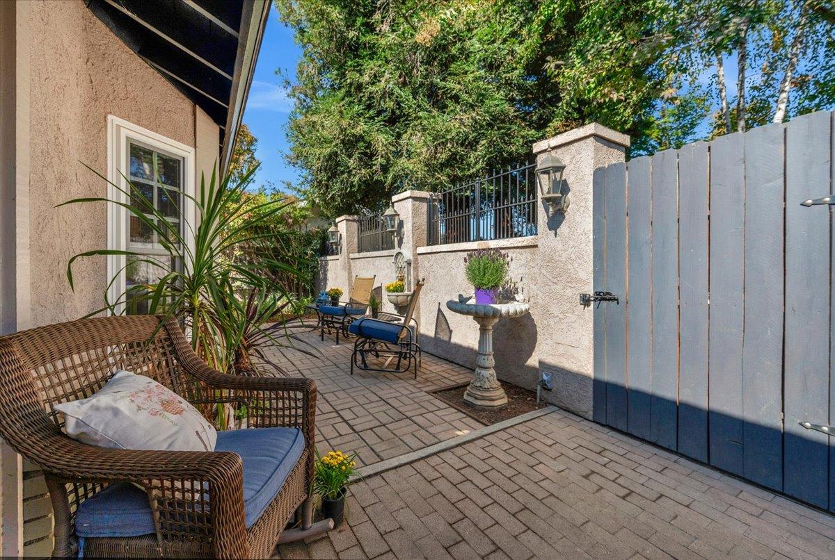 787 E Vermont Ave, Fresno, CA 93720