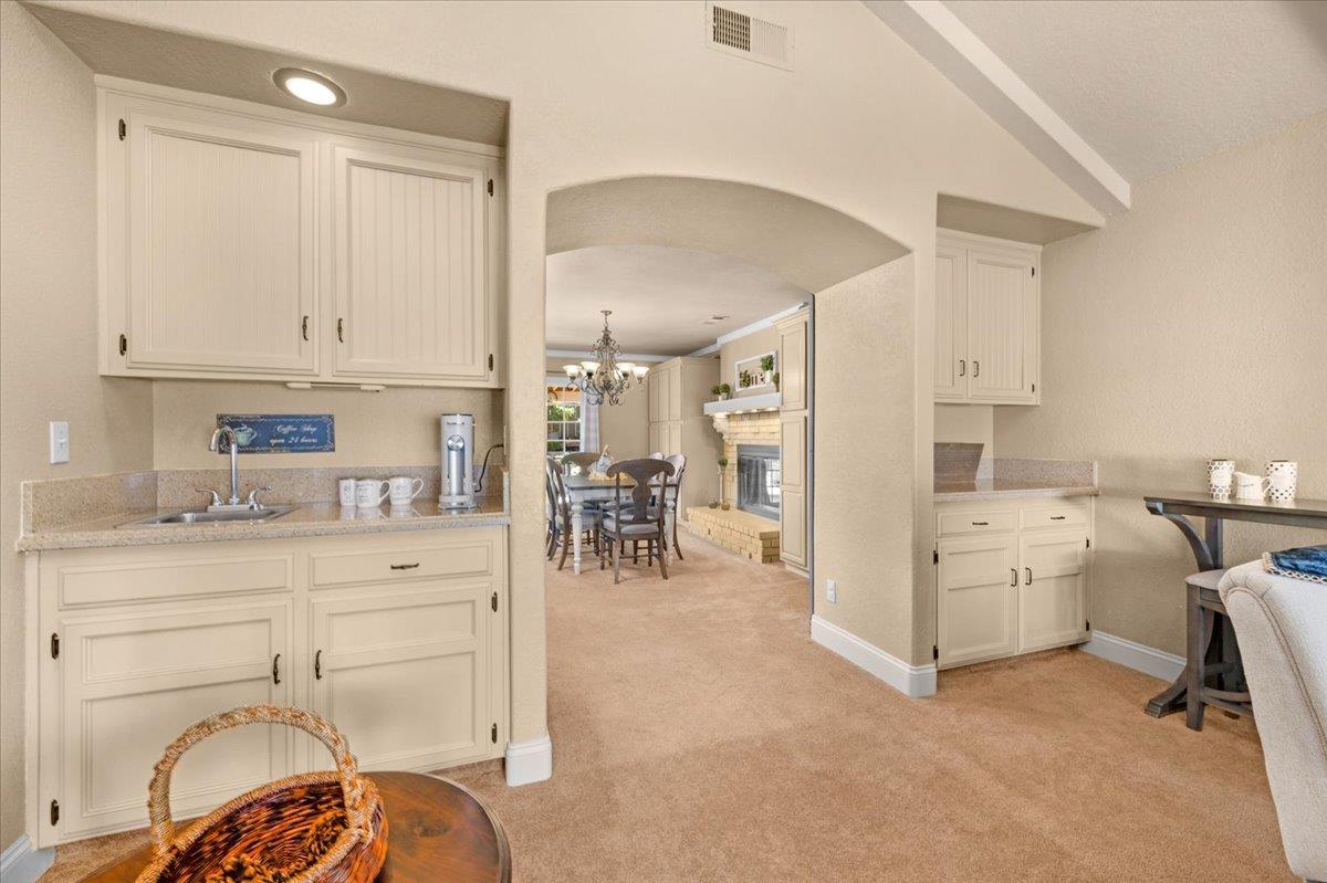 787 E Vermont Ave, Fresno, CA 93720