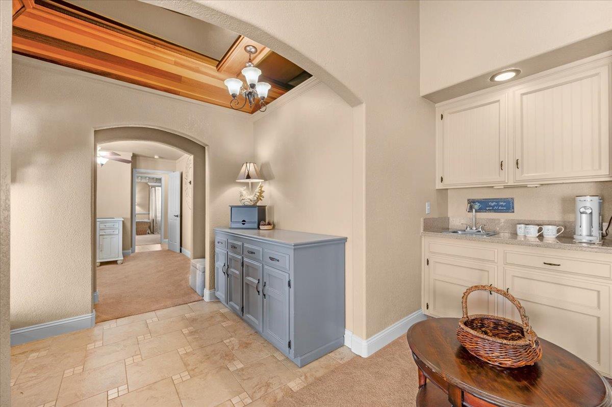 787 E Vermont Ave, Fresno, CA 93720