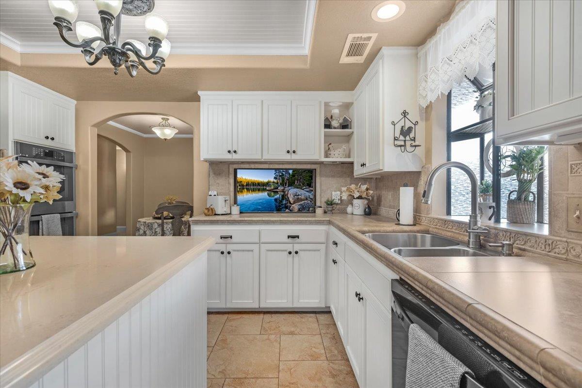 787 E Vermont Ave, Fresno, CA 93720