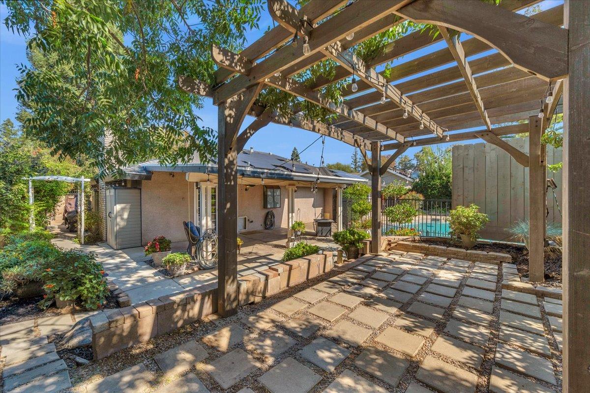787 E Vermont Ave, Fresno, CA 93720