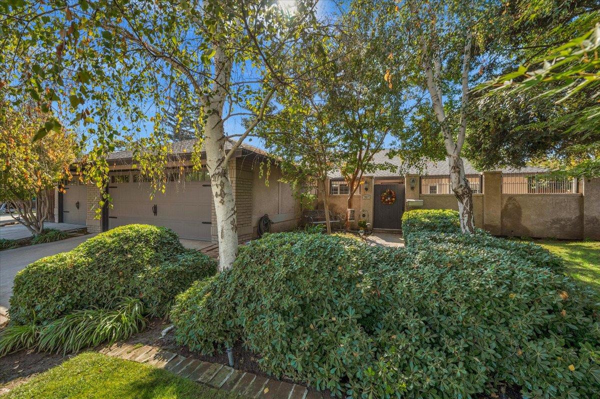 787 E Vermont Ave, Fresno, CA 93720