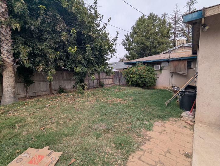 4133 N Warren Ave, Fresno, CA 93705