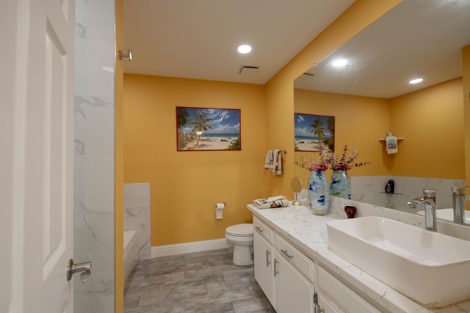 1915 W Santa Ana Ave, Fresno, CA 93705